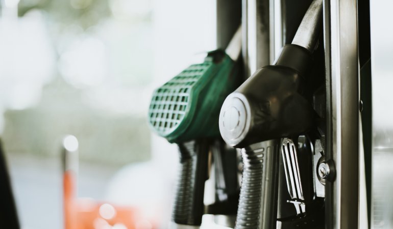 Czy warto tankować paliwa premium?